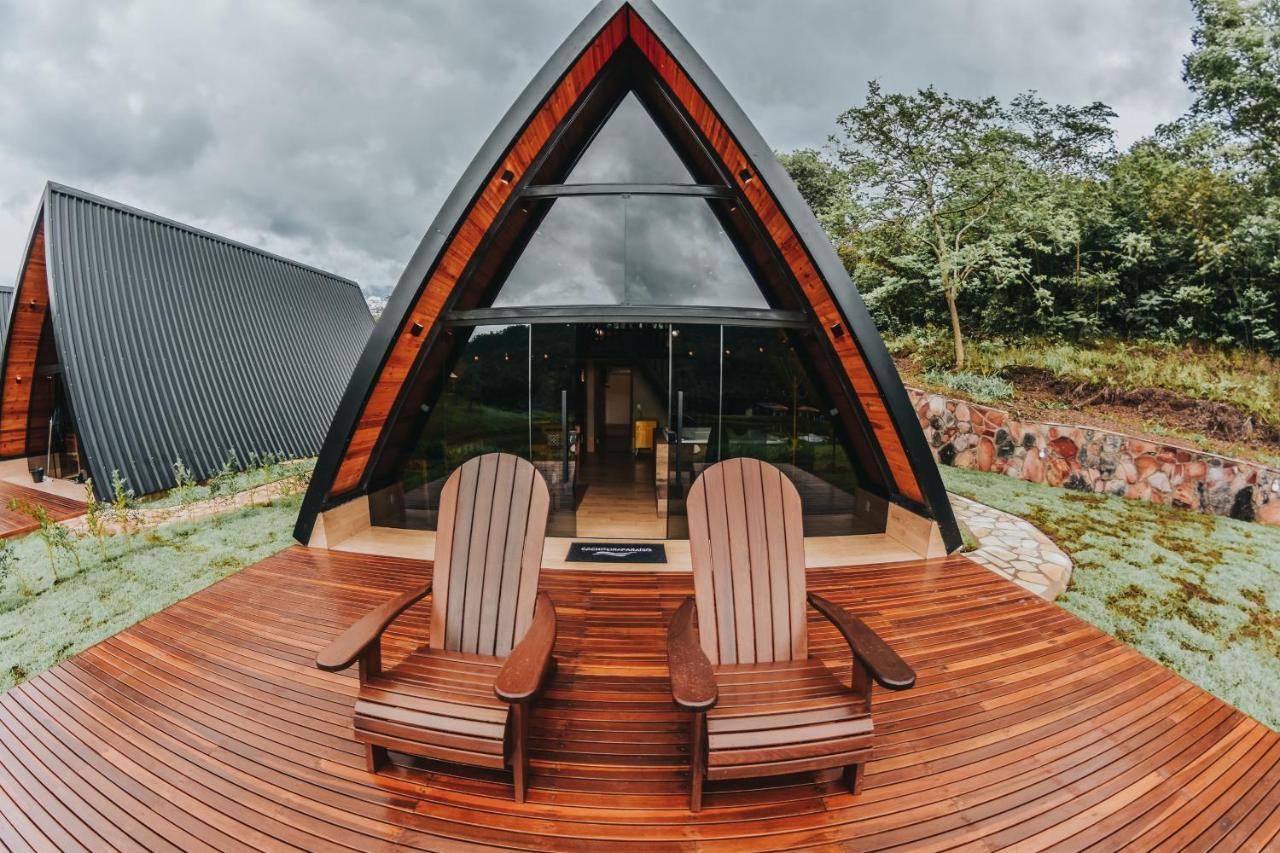 Pousada Cachoeira Paraiso Pirenópolis エクステリア 写真
