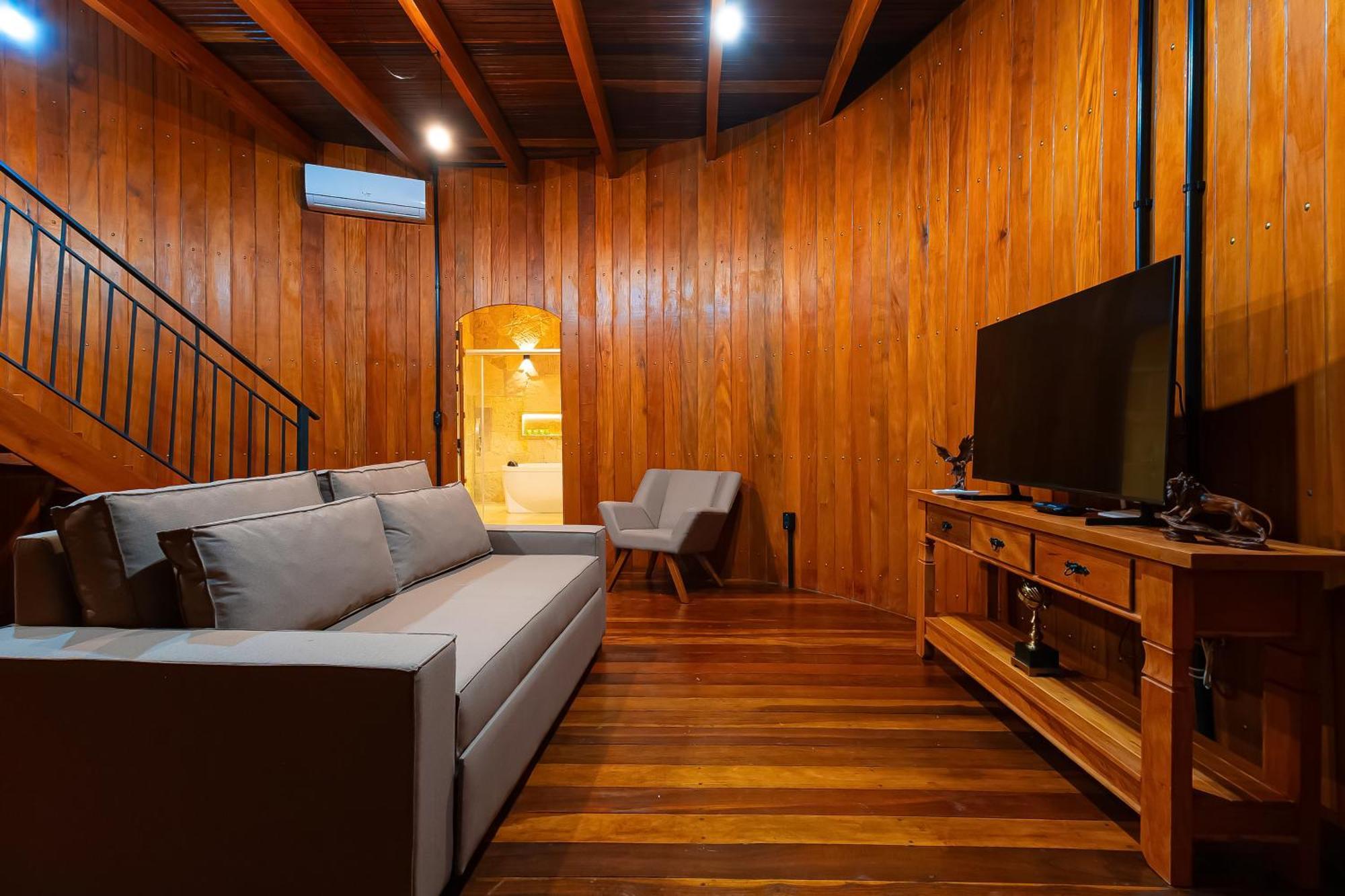 Pousada Cachoeira Paraiso Pirenópolis エクステリア 写真